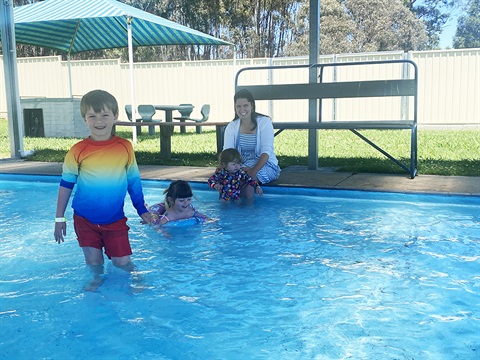 Mayor Cr Tanya Kehoe at the Beaufort Pool with her children Sam, Grace and Sadie. 